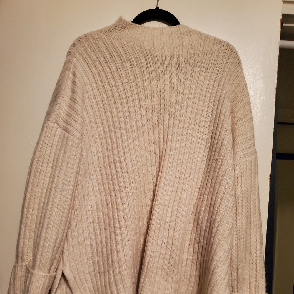 Old Navy Cream Chunky 2x Tunic